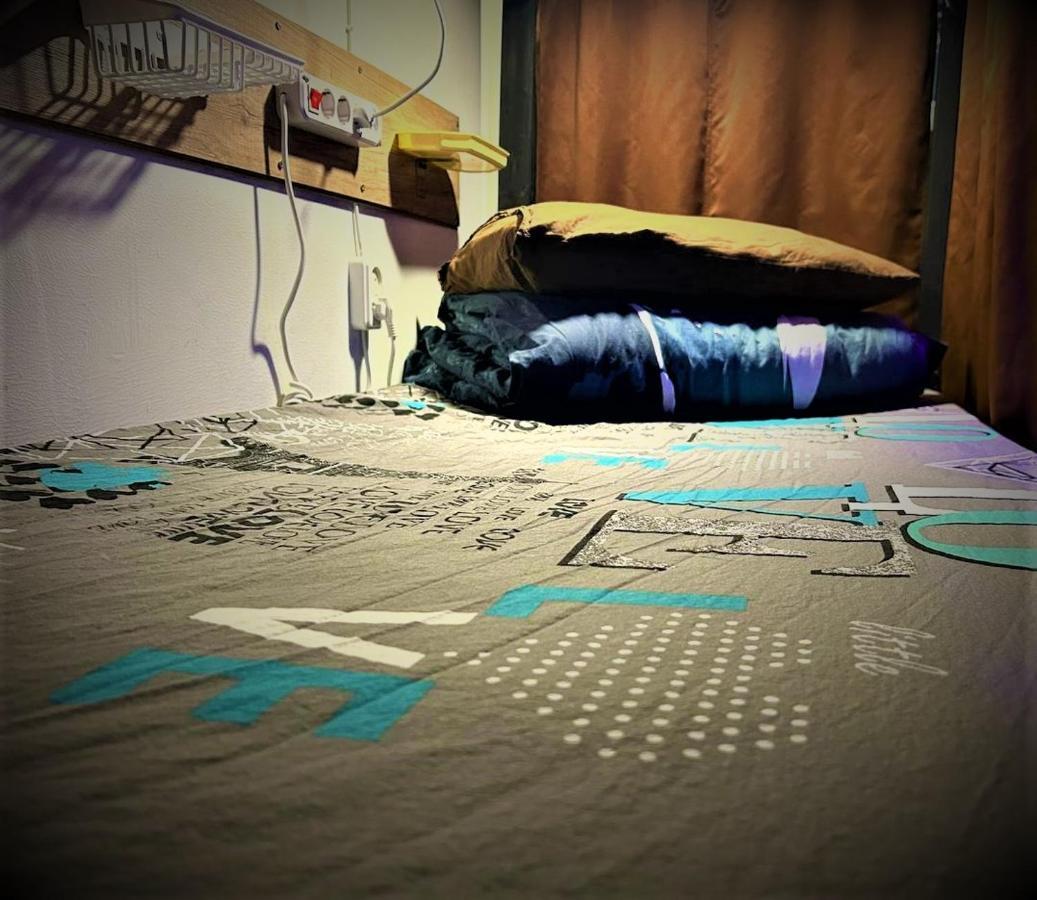 Bern Hostel Кишинёв Экстерьер фото