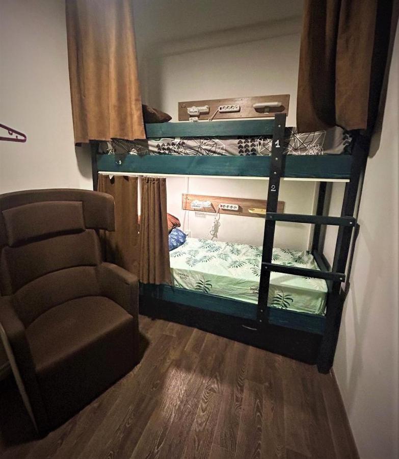Bern Hostel Кишинёв Экстерьер фото
