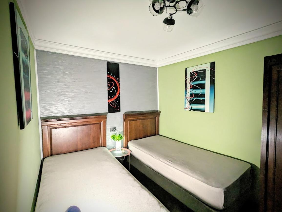 Bern Hostel Кишинёв Экстерьер фото