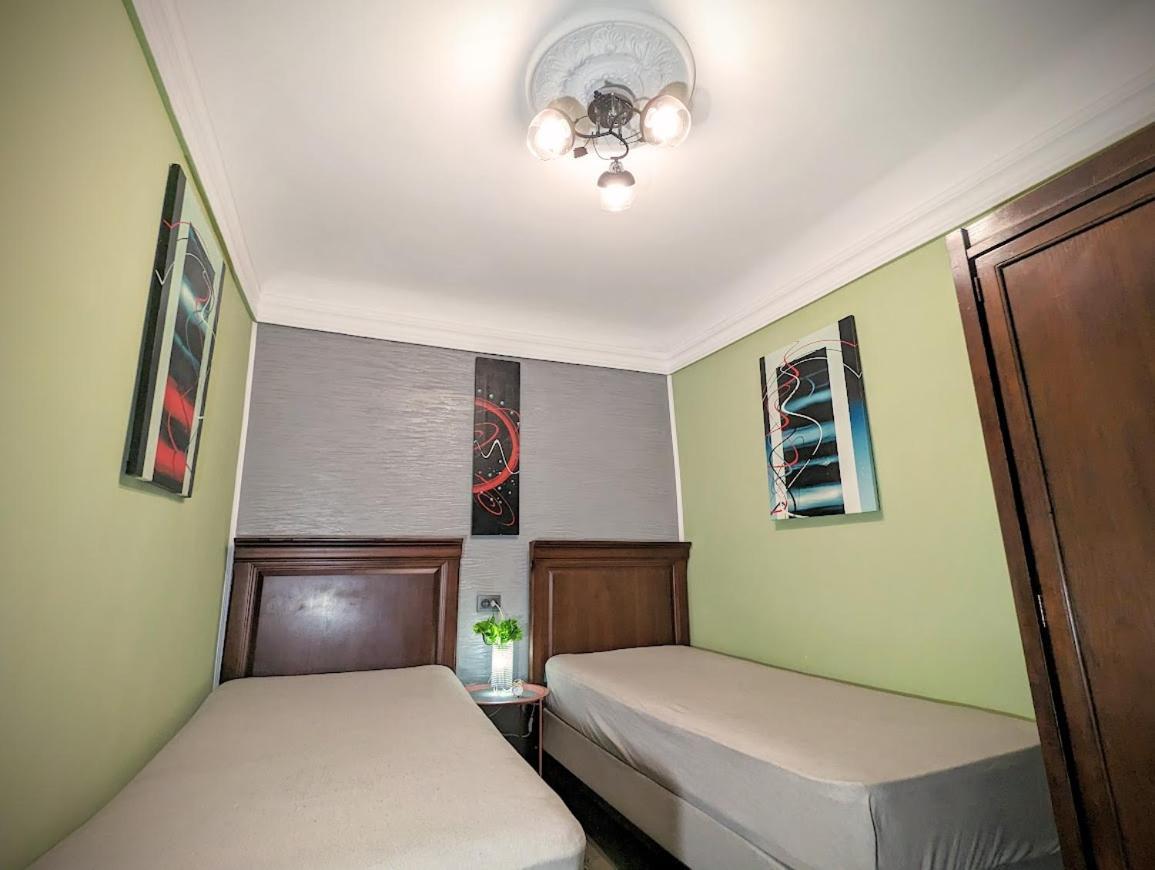 Bern Hostel Кишинёв Экстерьер фото